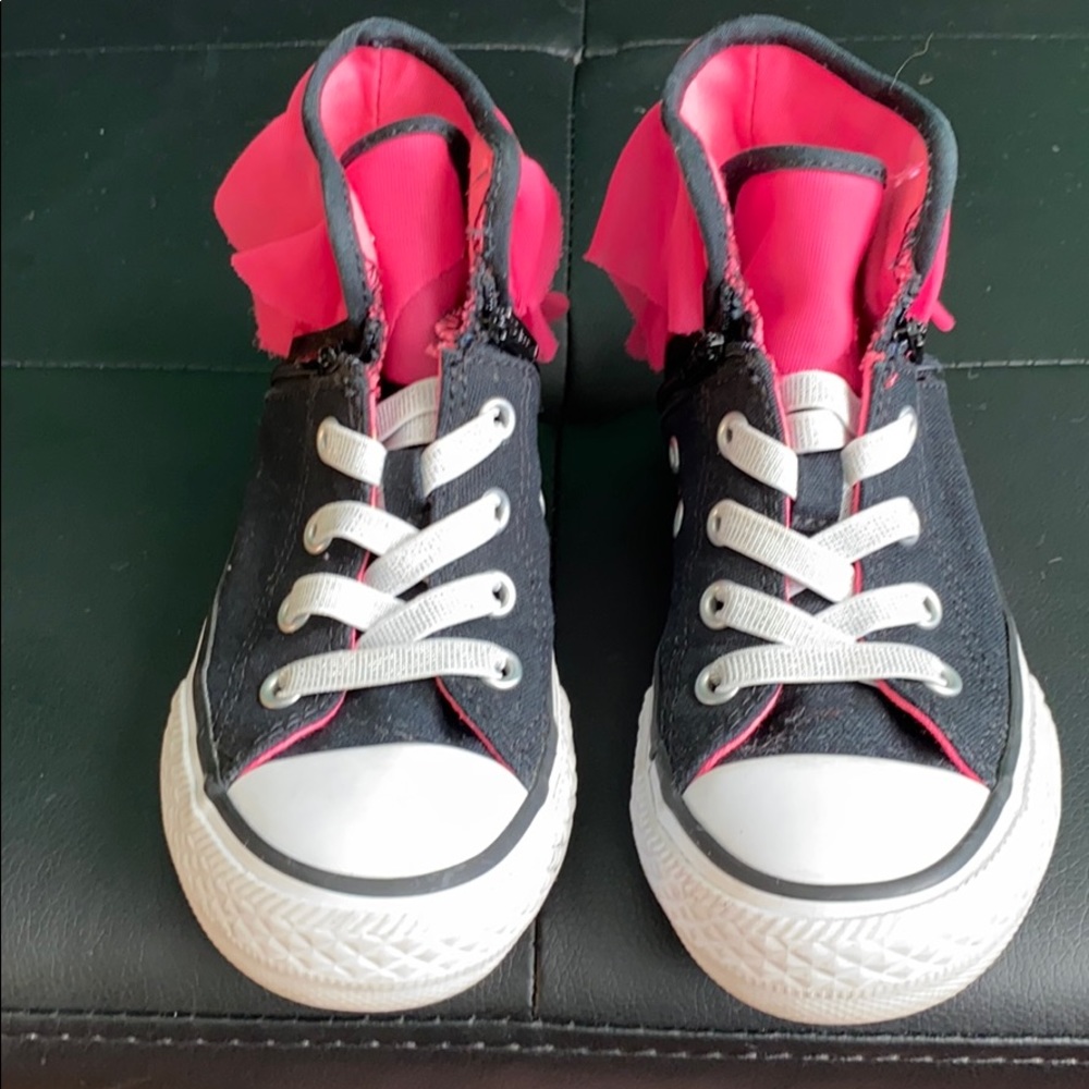 Converse ruffle sneaker 12y